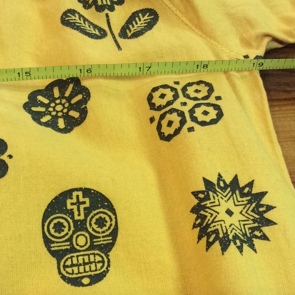 Ryan Michael peasant blouse. - Picture 5 of 5